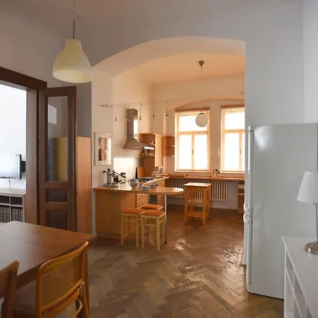 Josefska 2 Appartement *